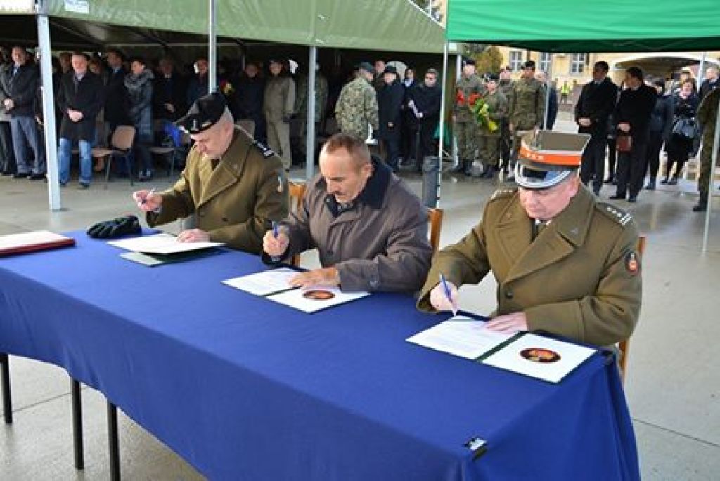 Umowa o współpracy z 17WBZ i CSWL